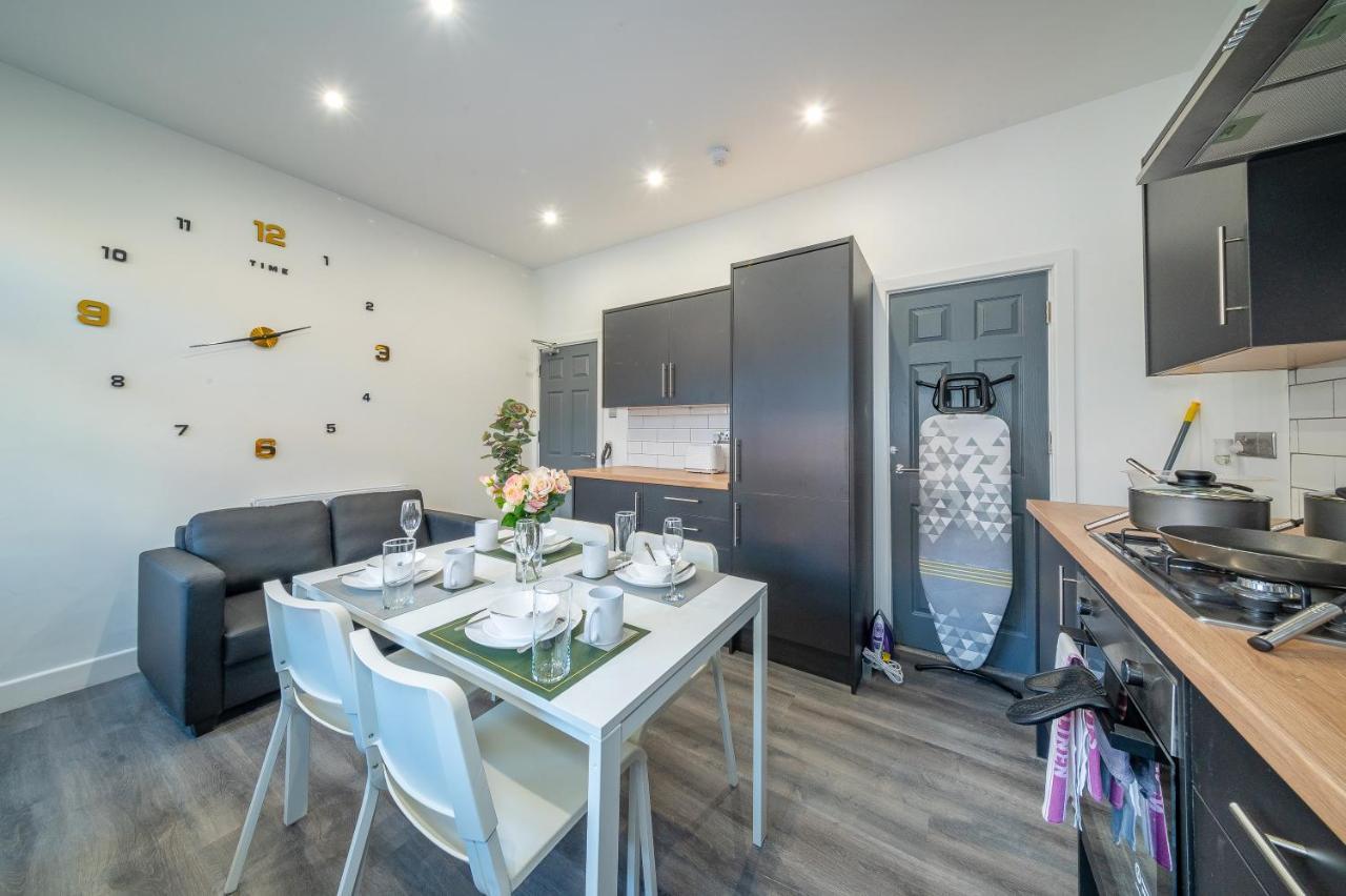 *Rb12S* For Your Most Relaxed & Cosy Stay + Free Parking + Free Fast Wifi * 利兹 外观 照片